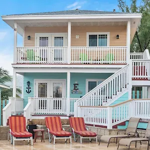 Hotel Embrace, Staniel Cay