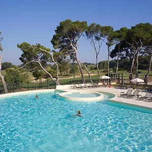 Madame Provence Country Club Aparthotel